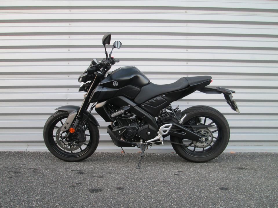 YAMAHA MT-125 ABS 4