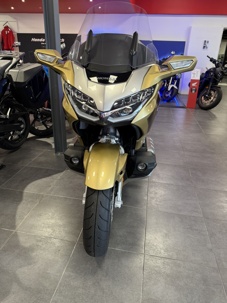 HONDA GL 1800 GOLDWING DCT 4