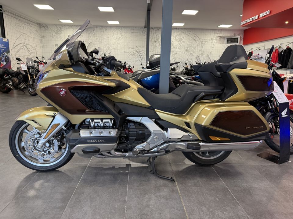 HONDA GL 1800 GOLDWING DCT 4