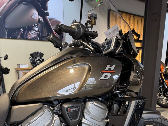 HARLEY-DAVIDSON ADVENTURE PAN AMERICA 1250 4