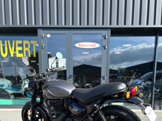 ROYAL ENFIELD HNTR 350 4