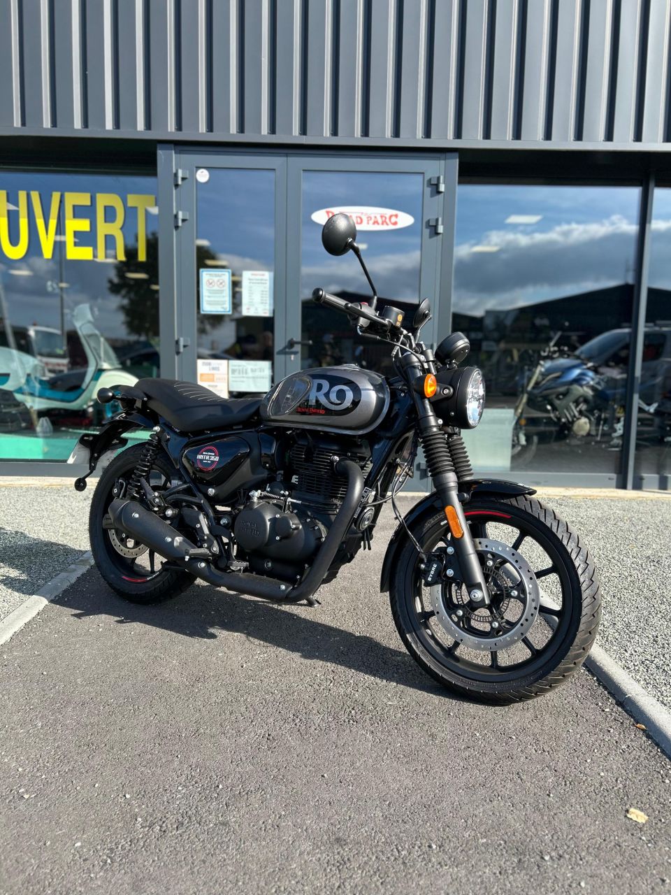 ROYAL ENFIELD HNTR 350 4