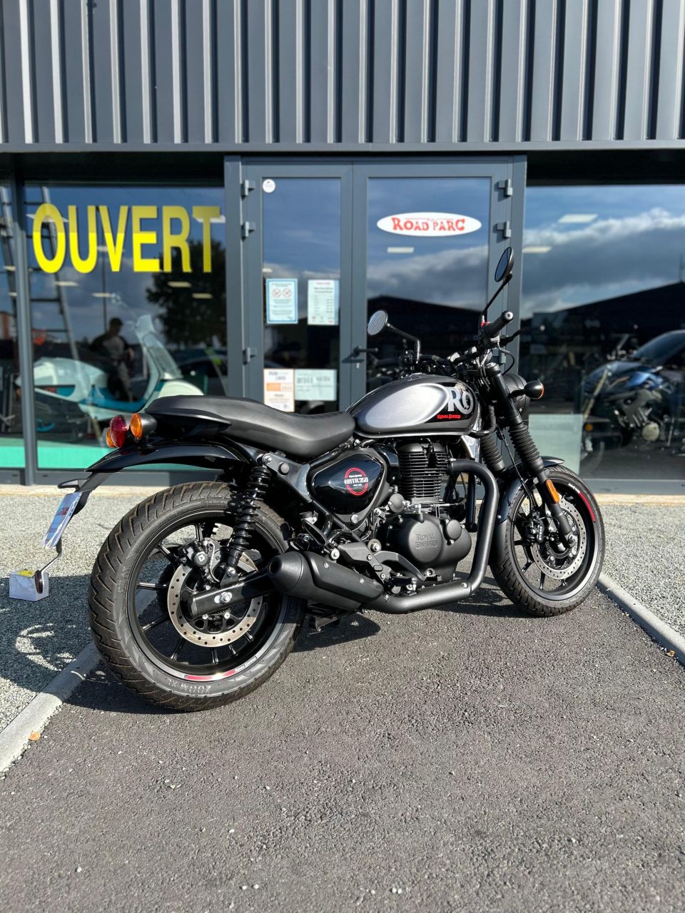 ROYAL ENFIELD HNTR 350 4