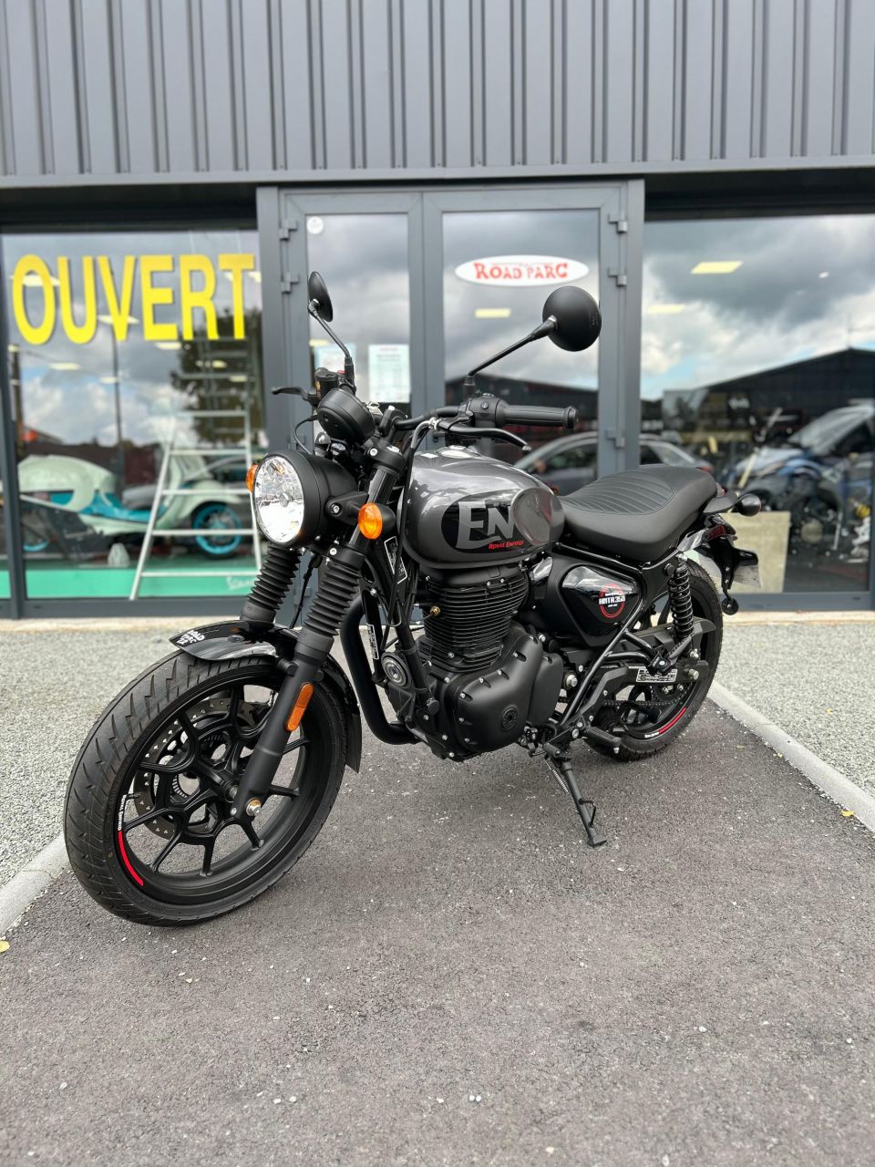 ROYAL ENFIELD HNTR 350 4