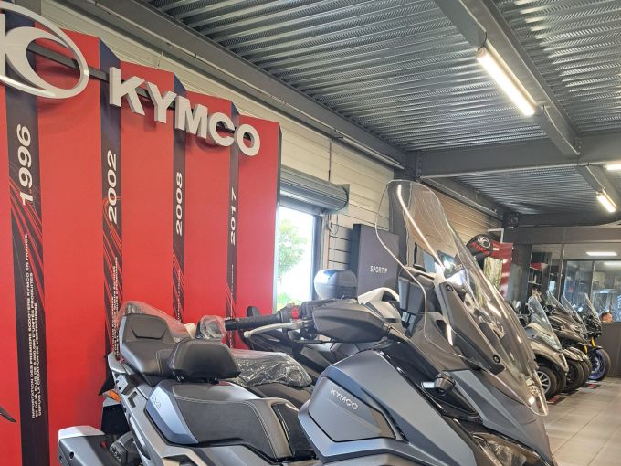 KYMCO CV3 550 4