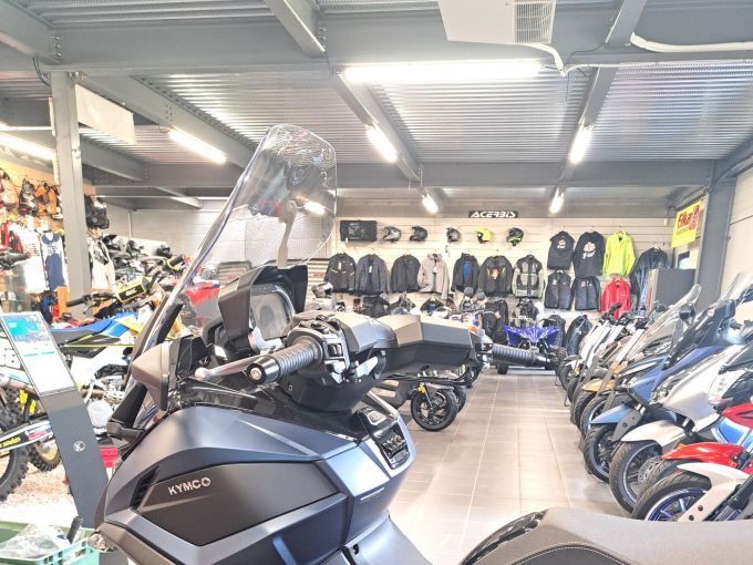 KYMCO CV3 550 4