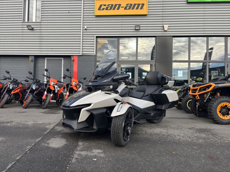 CAN-AM SPYDER RT 4