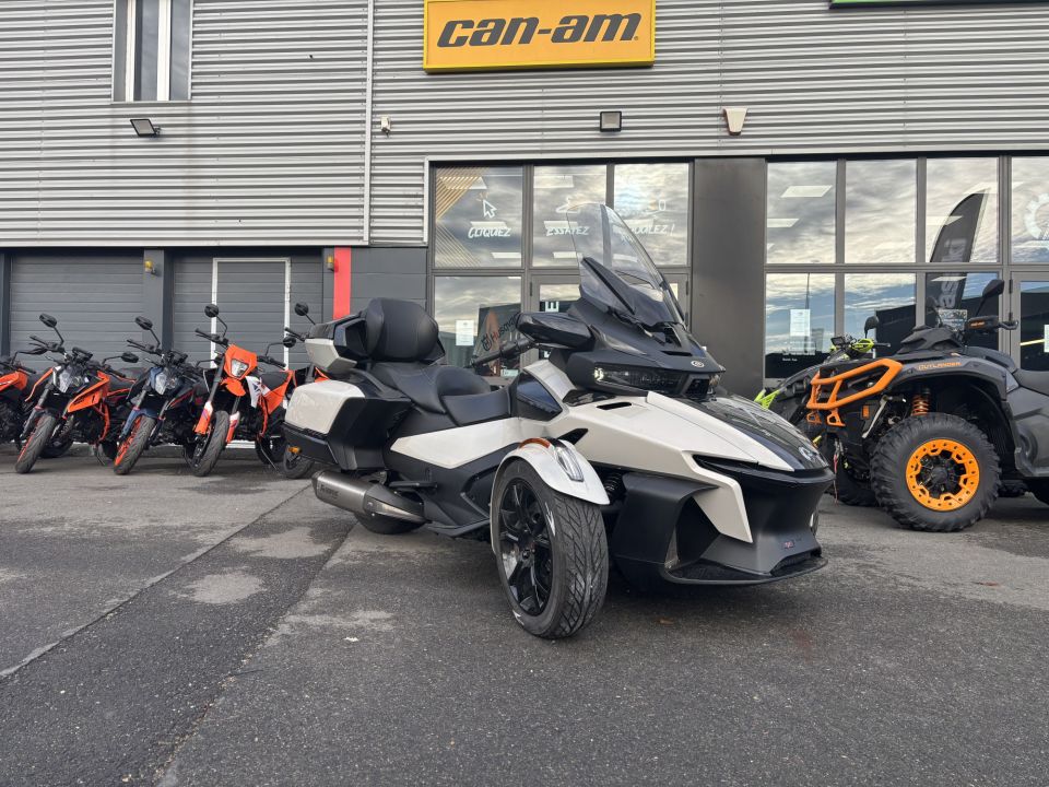 CAN-AM SPYDER RT 4