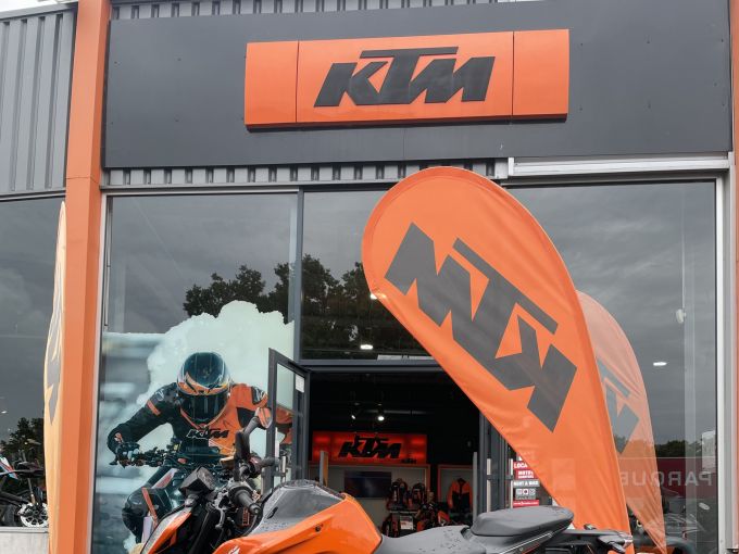 KTM 790 DUKE L 4