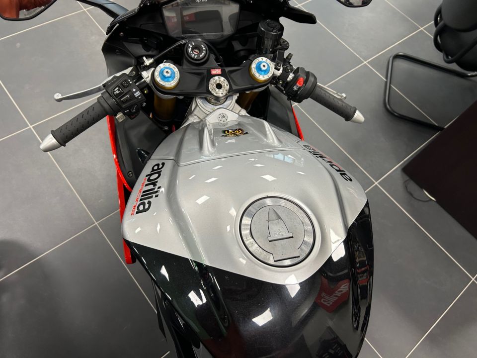 APRILIA RSV4 1000 RF 4