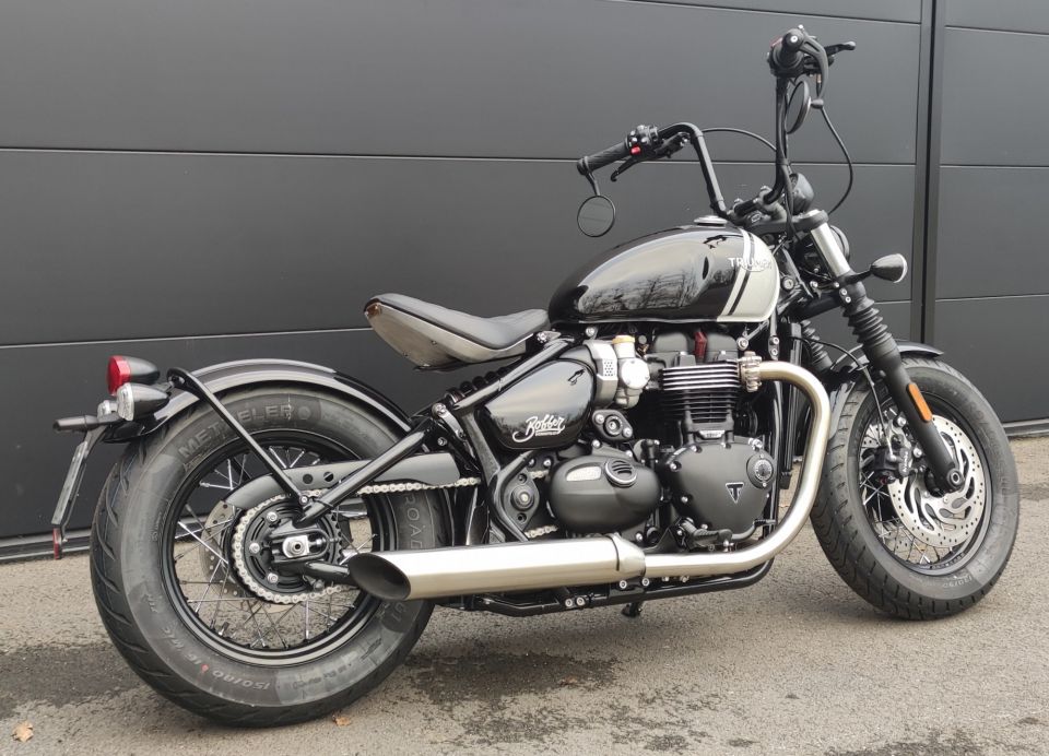 TRIUMPH Bonneville Bobber 1200 4