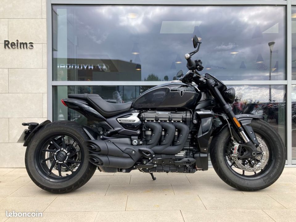 TRIUMPH ROCKET 3 R STORM 4