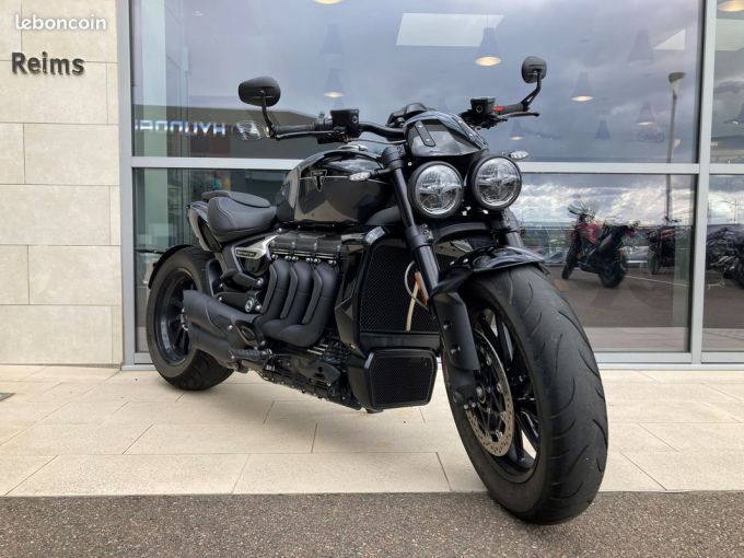 TRIUMPH ROCKET 3 R STORM 4