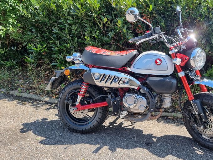 HONDA Z125 MONKEY 4