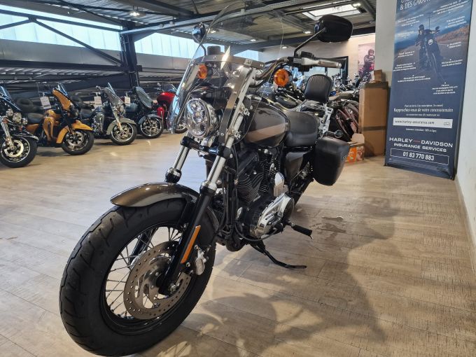 HARLEY-DAVIDSON SPORTSTER CUSTOM 1200 4