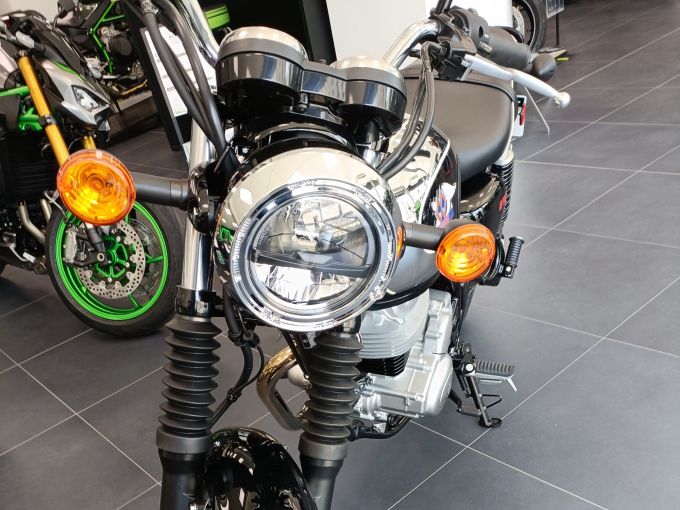 KAWASAKI MEGURO S1 230 cm3 NEUF IMMATRICULE  O KMS  ( w230 ) 4