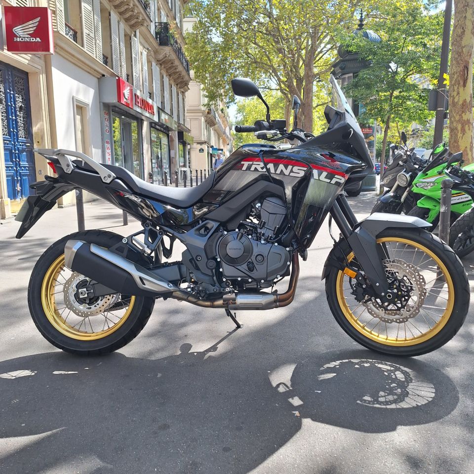 HONDA XL 750 TRANSALP 4