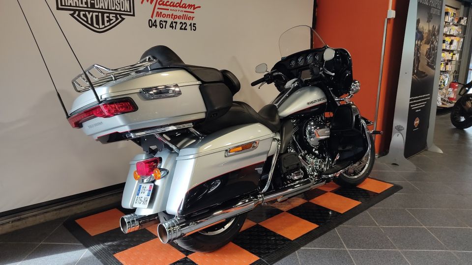 HARLEY-DAVIDSON TOURING ELECTRA GLIDE 1690 ULTRA LIMITED 4