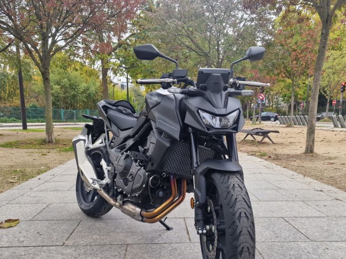 HONDA CB 750 HORNET 4