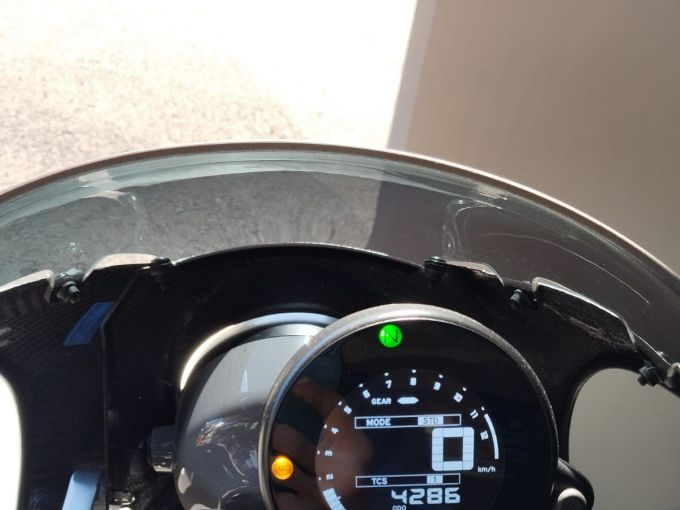 YAMAHA XSR 900 ABARTH 4