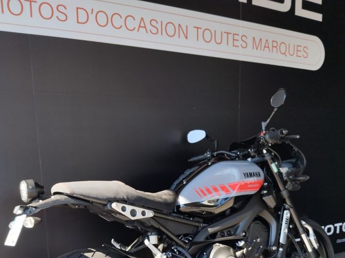 YAMAHA XSR 900 ABARTH 4