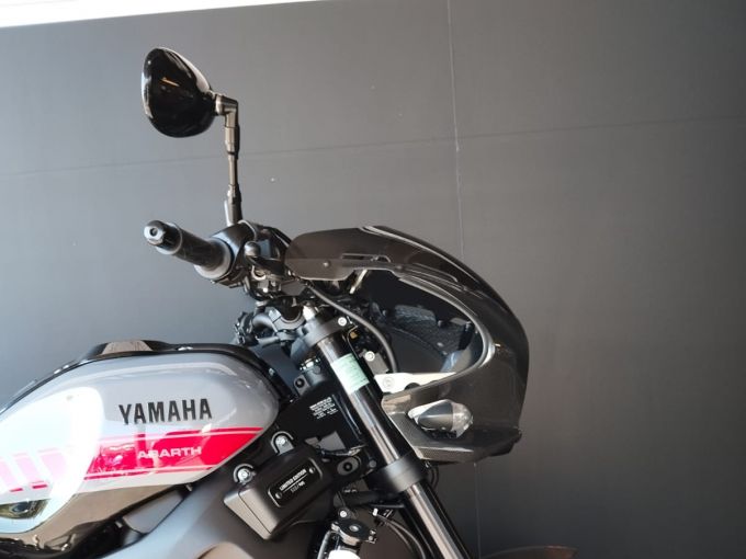 YAMAHA XSR 900 ABARTH 4