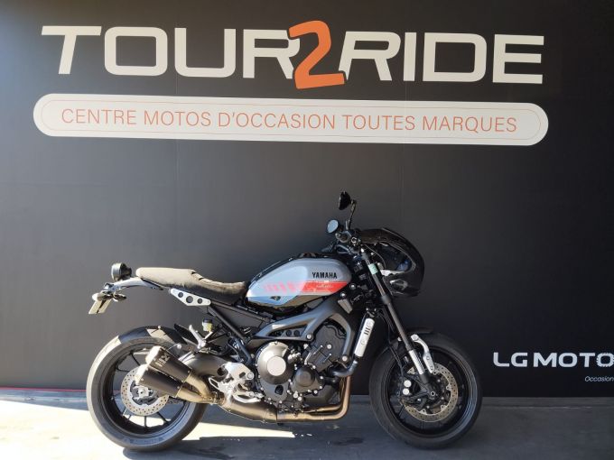YAMAHA XSR 900 ABARTH 4