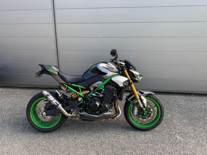 KAWASAKI Z900 SE 4