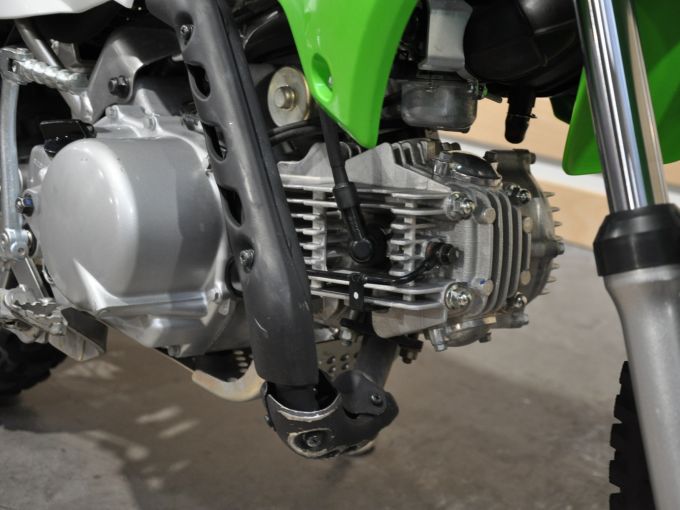 KAWASAKI KLX 110 4