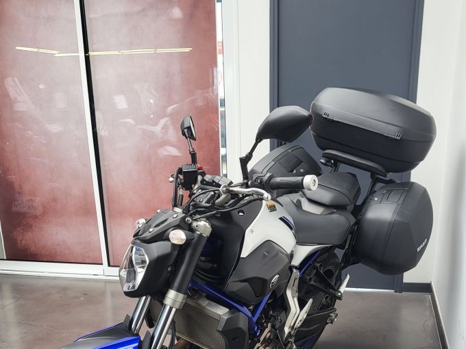 YAMAHA MT-07 4