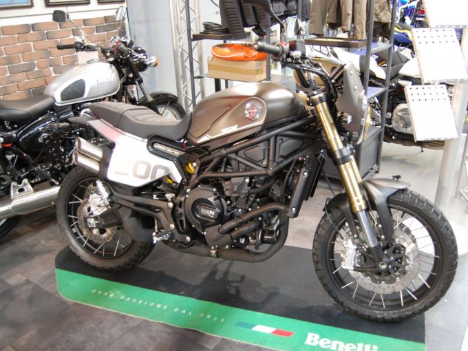 BENELLI LEONCINO 800 T 4