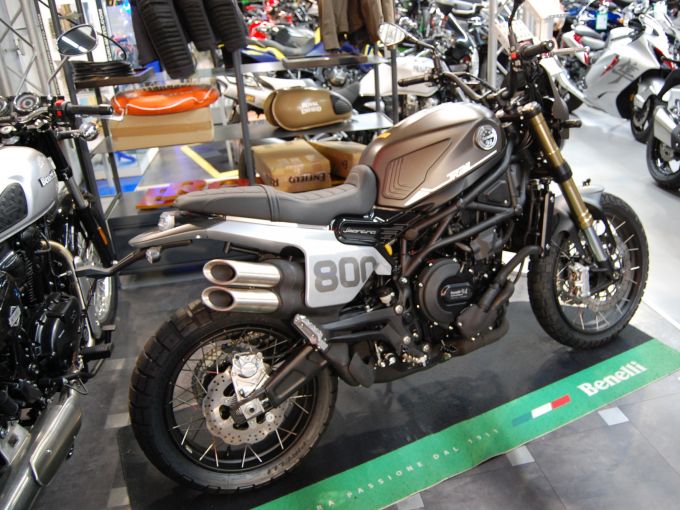BENELLI LEONCINO 800 T 4