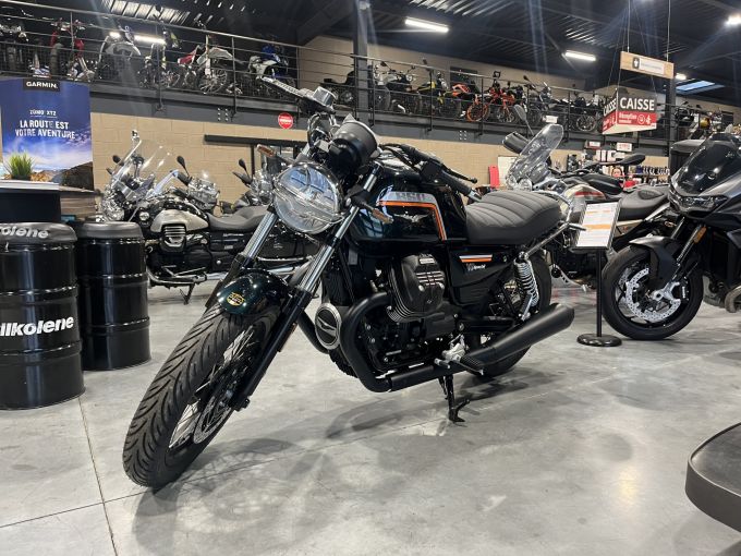 MOTO GUZZI V7 SPECIAL 4