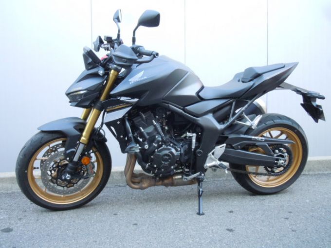 HONDA CB 1000 Hornet 4