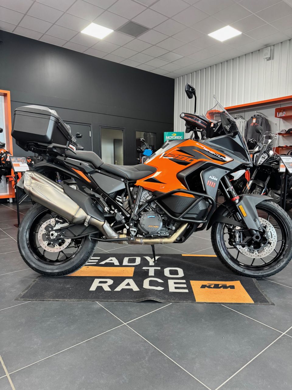 KTM 1290 SUPER ADVENTURE S 4