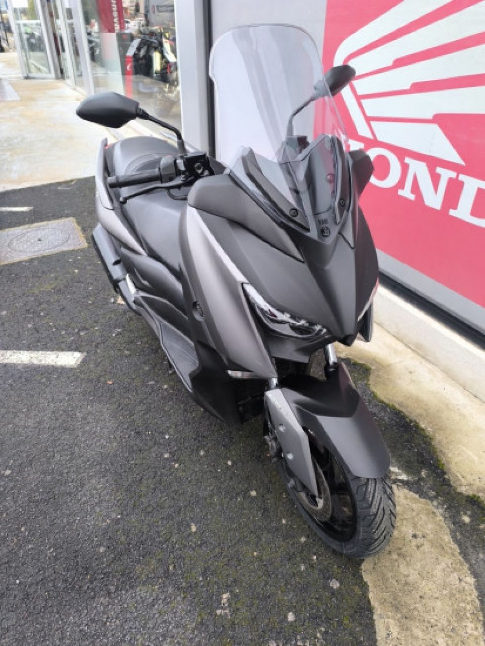 YAMAHA XMAX 300 4