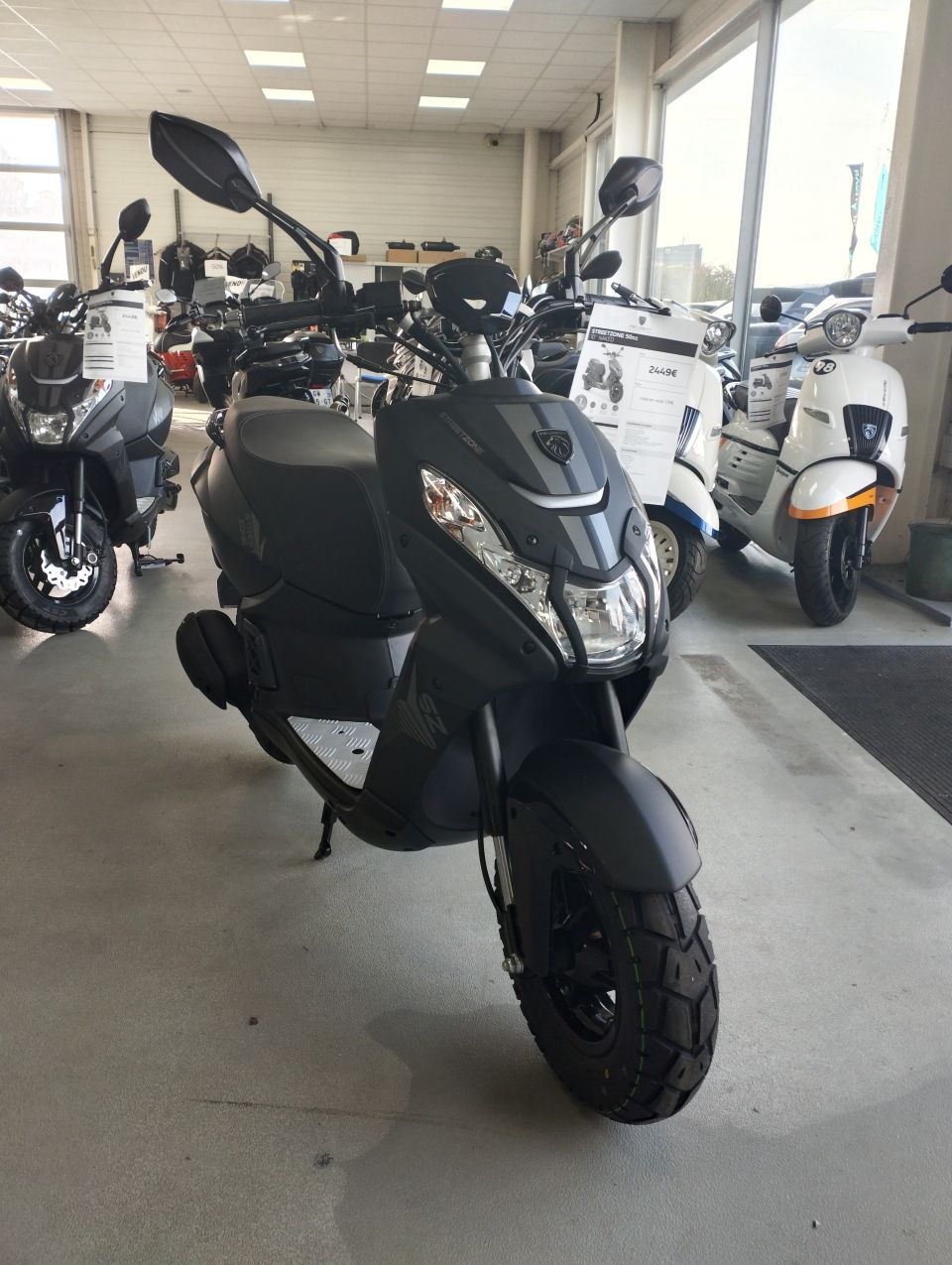 PEUGEOT STREET ZONE 50 4