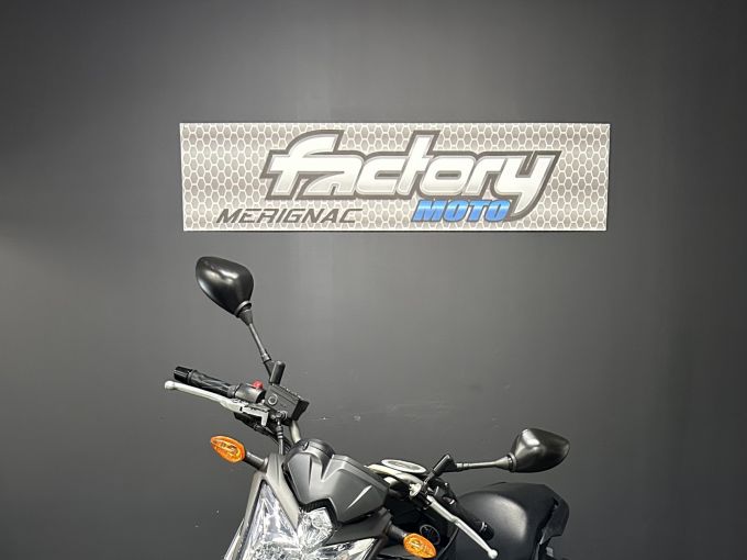 YAMAHA XJ6 (47.5CV) 4