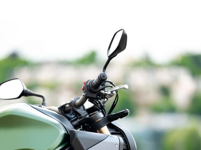 HONDA CB 650 R 4