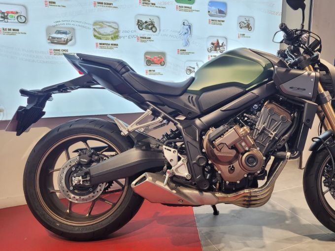 HONDA CB 650 R 4