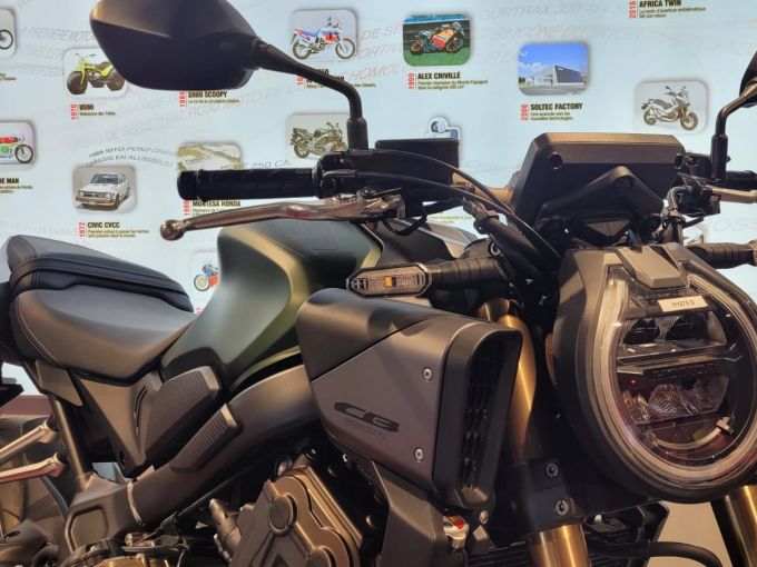 HONDA CB 650 R 4