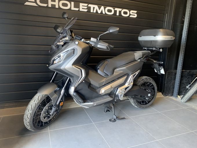 HONDA X-ADV 4