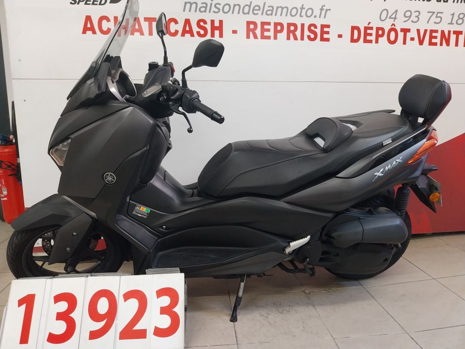 YAMAHA X-MAX 125 4