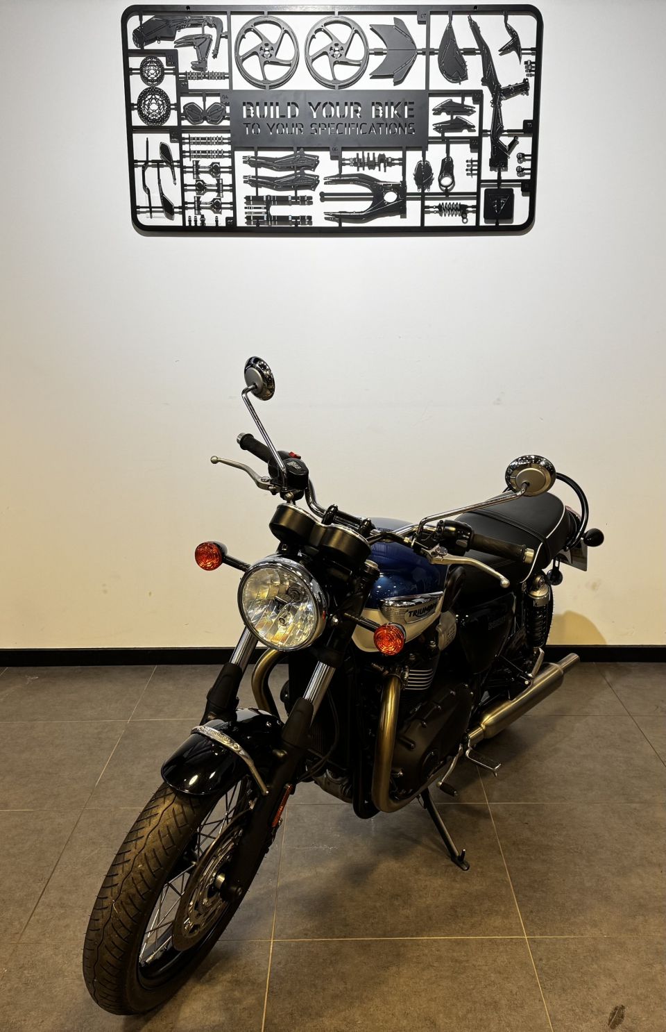 TRIUMPH Bonneville T100 4