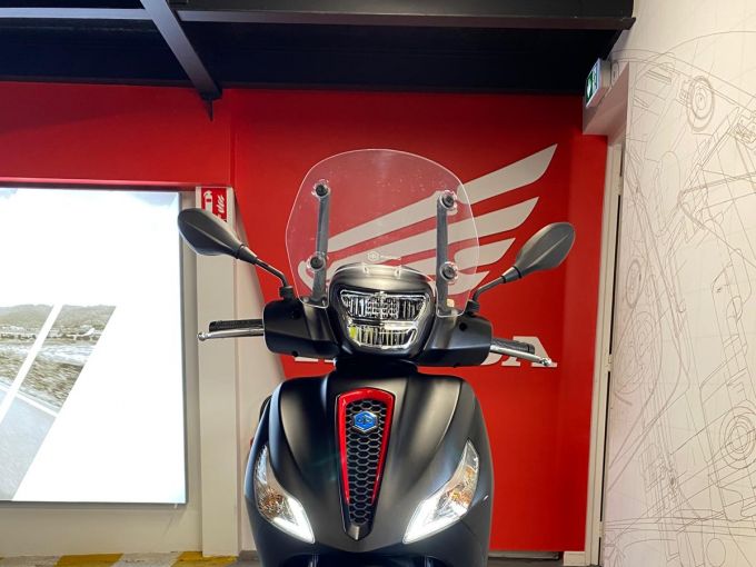 PIAGGIO MEDLEY 125 4