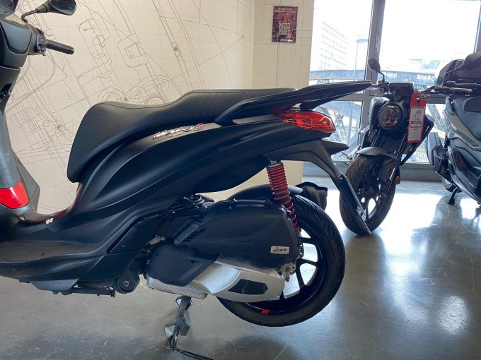 PIAGGIO MEDLEY 125 4