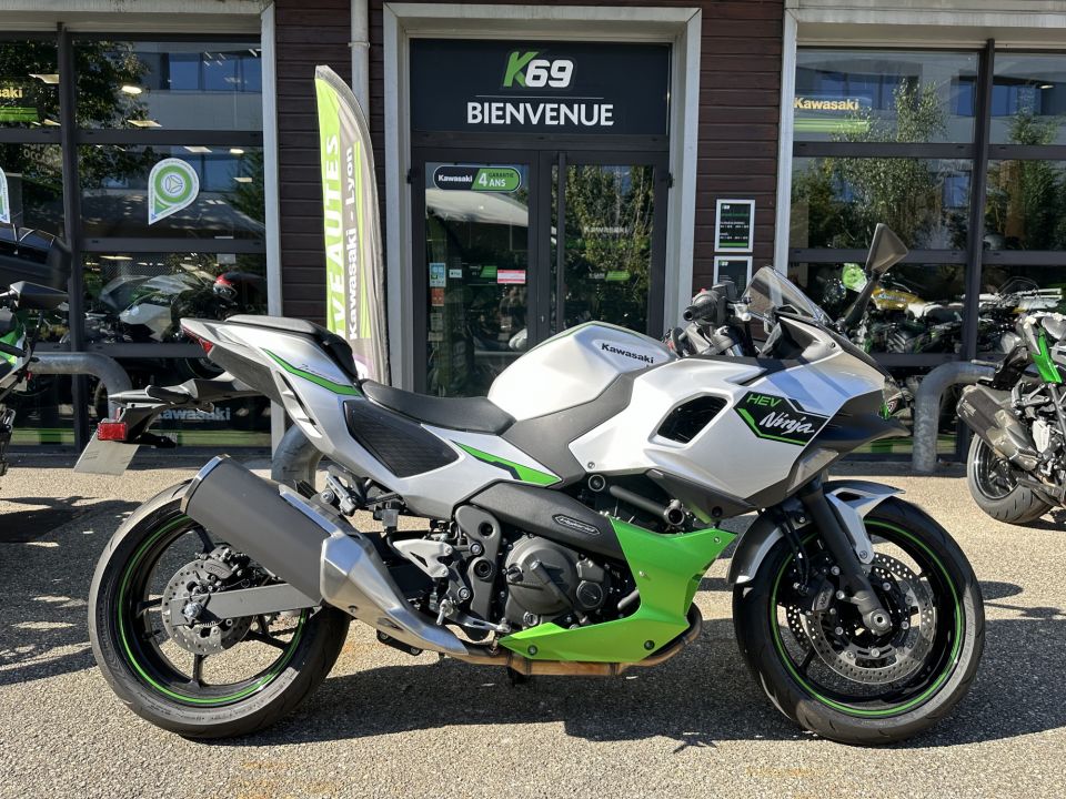 KAWASAKI Ninja 7 Hybrid 4