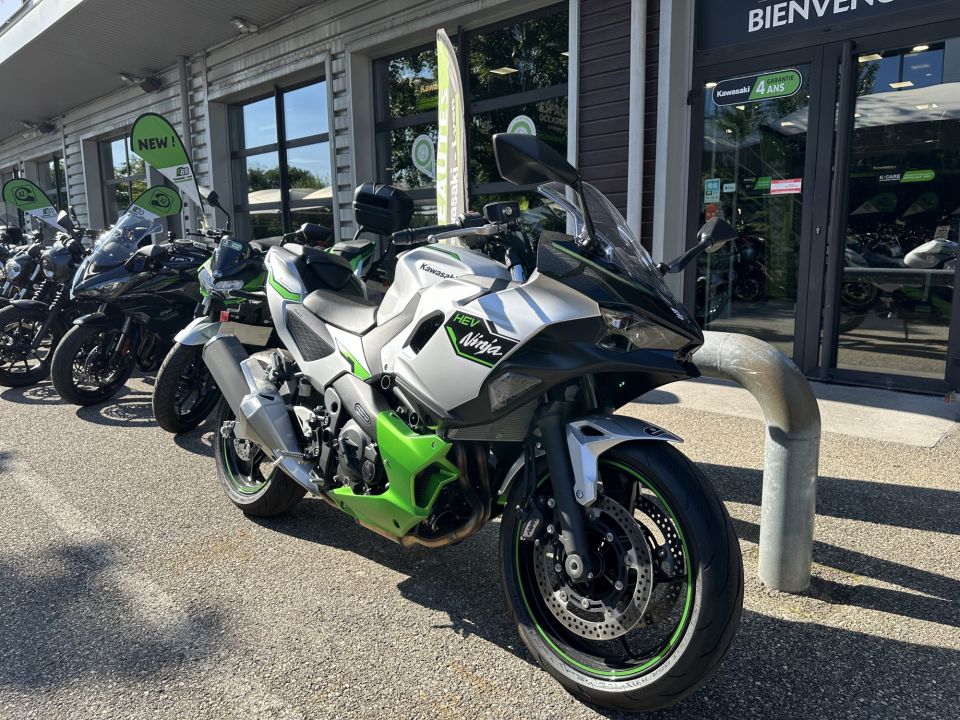 KAWASAKI Ninja 7 Hybrid 4