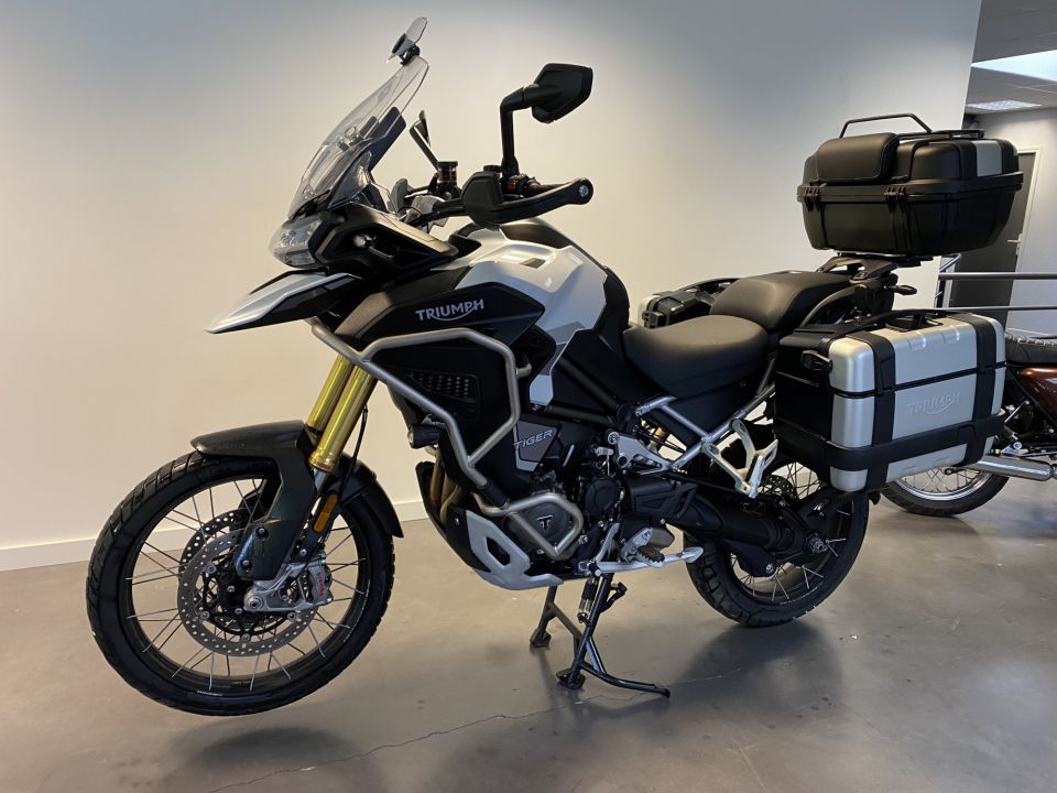 TRIUMPH TIGER 1200 EXPLORER 4