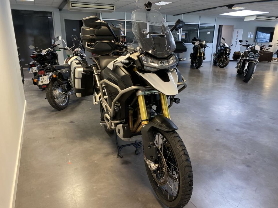 TRIUMPH TIGER 1200 EXPLORER 4